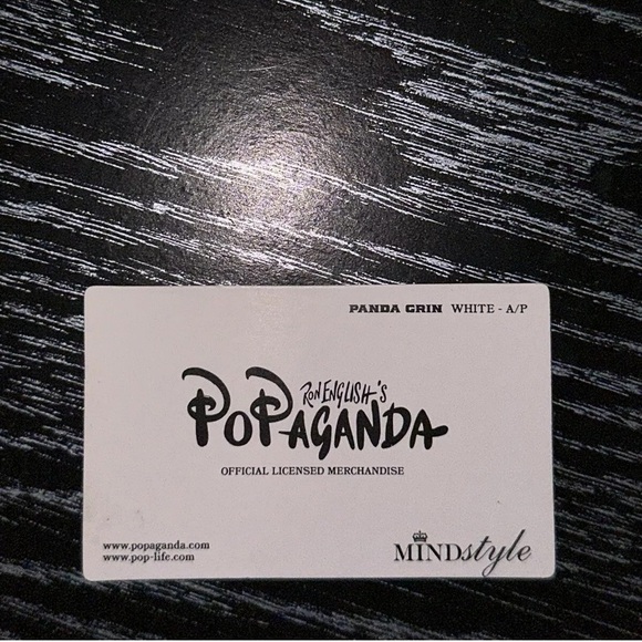 Panda Grin Figure by Ron English Signed White - Picture 4 of 4